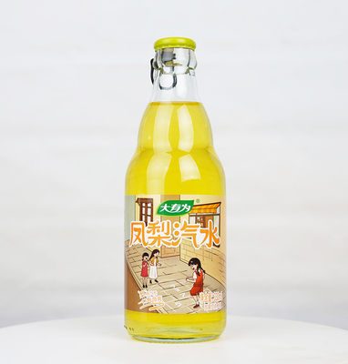 凤梨汽水